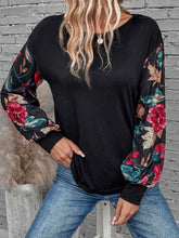 Load image into Gallery viewer, Floral Round Neck Long Sleeve Top
