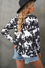 Load image into Gallery viewer, Cow Print Round Neck Long Sleeve Top
